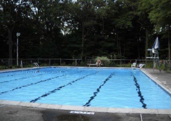 The community pool on Highlands that seniors hope to revamp. 