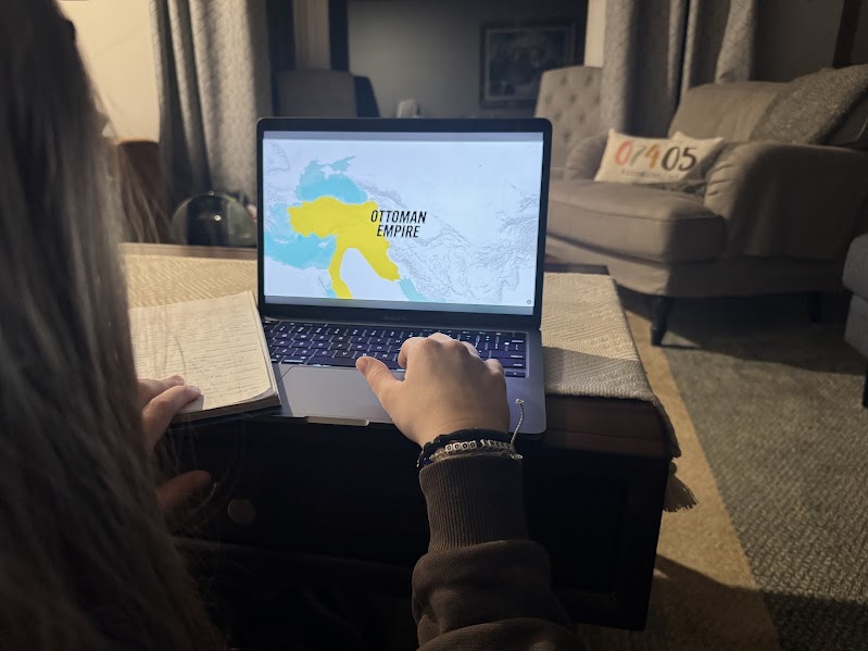 Student uses online resources to prepare for the AP World History: Modern exam. 